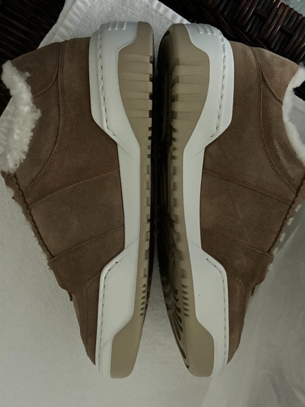 La Canadienne Klare Sneakers NWB - 7 Biscotti (Taupe) Suede - Picture 2 of 9